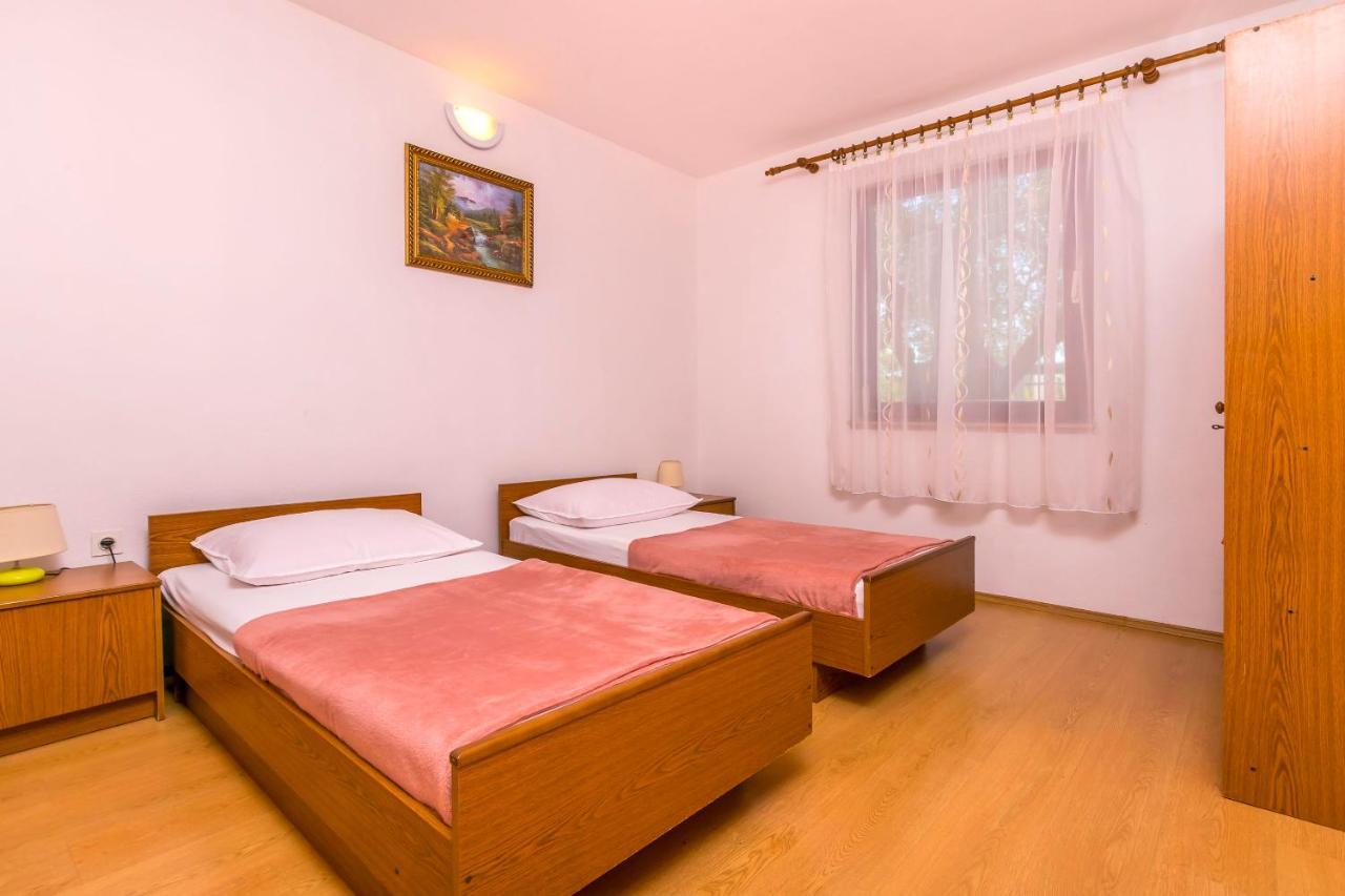 Apartments Cvitkovic Рогозница Экстерьер фото