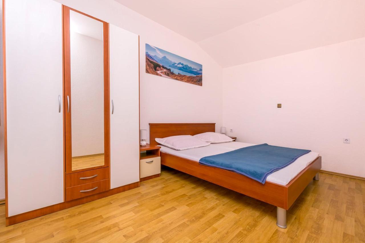 Apartments Cvitkovic Рогозница Экстерьер фото