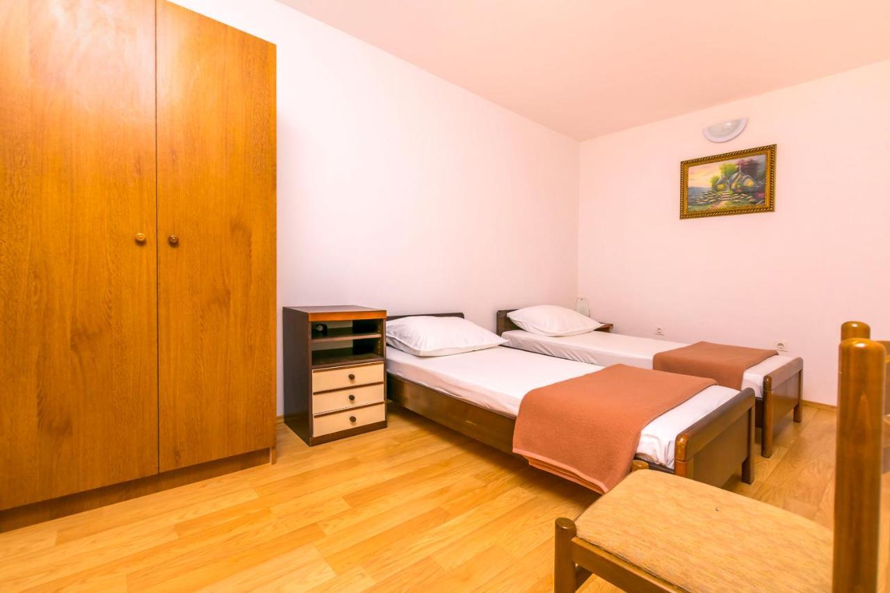 Apartments Cvitkovic Рогозница Экстерьер фото