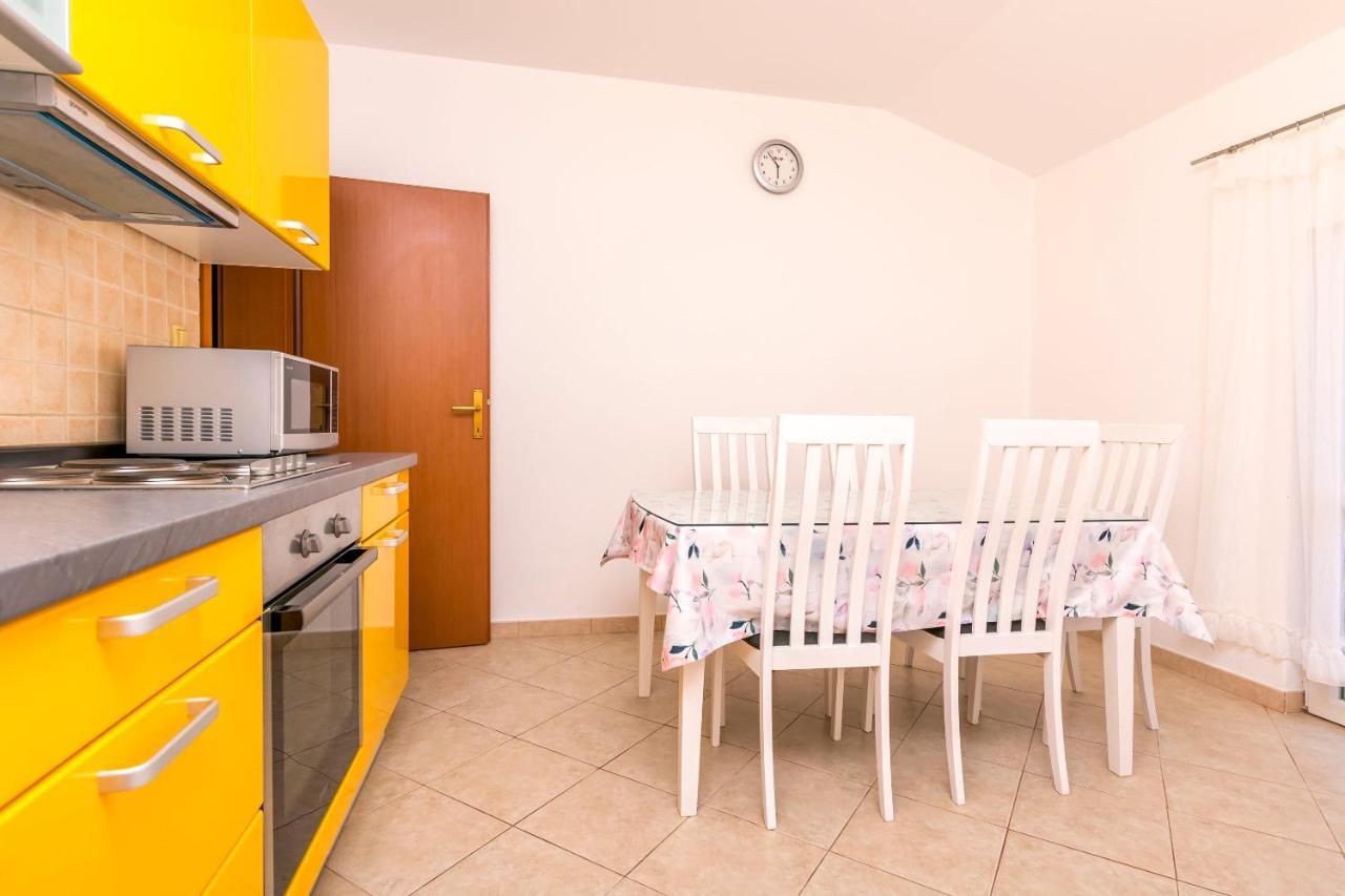 Apartments Cvitkovic Рогозница Экстерьер фото