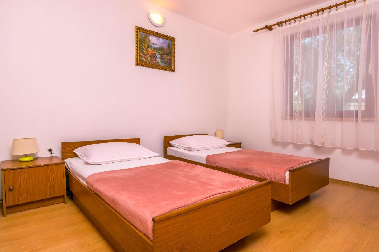 Apartments Cvitkovic Рогозница Экстерьер фото