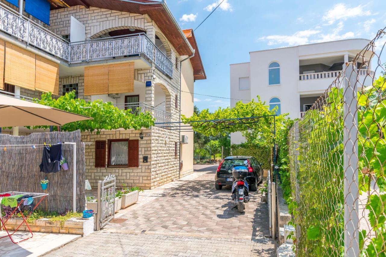 Apartments Cvitkovic Рогозница Экстерьер фото