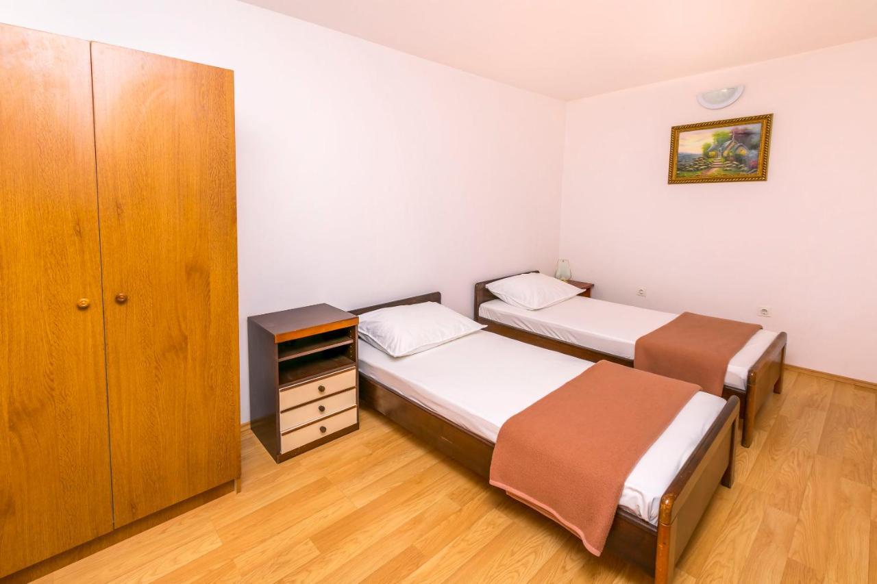 Apartments Cvitkovic Рогозница Экстерьер фото